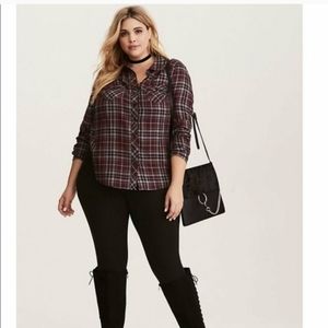 Torrid 1X Light Wright plaid with lace shirt